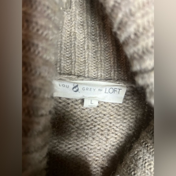 Lou & Grey LOFT Sweater Beige Turtleneck Fair Isle Fringe Sz Large - Picture 3 of 7